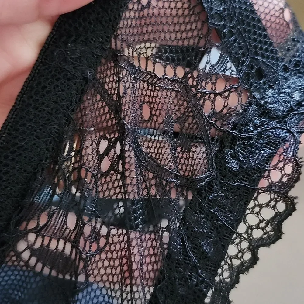 René Rofé black padded lace bra 40C, NWOT - Picture 4 of 7